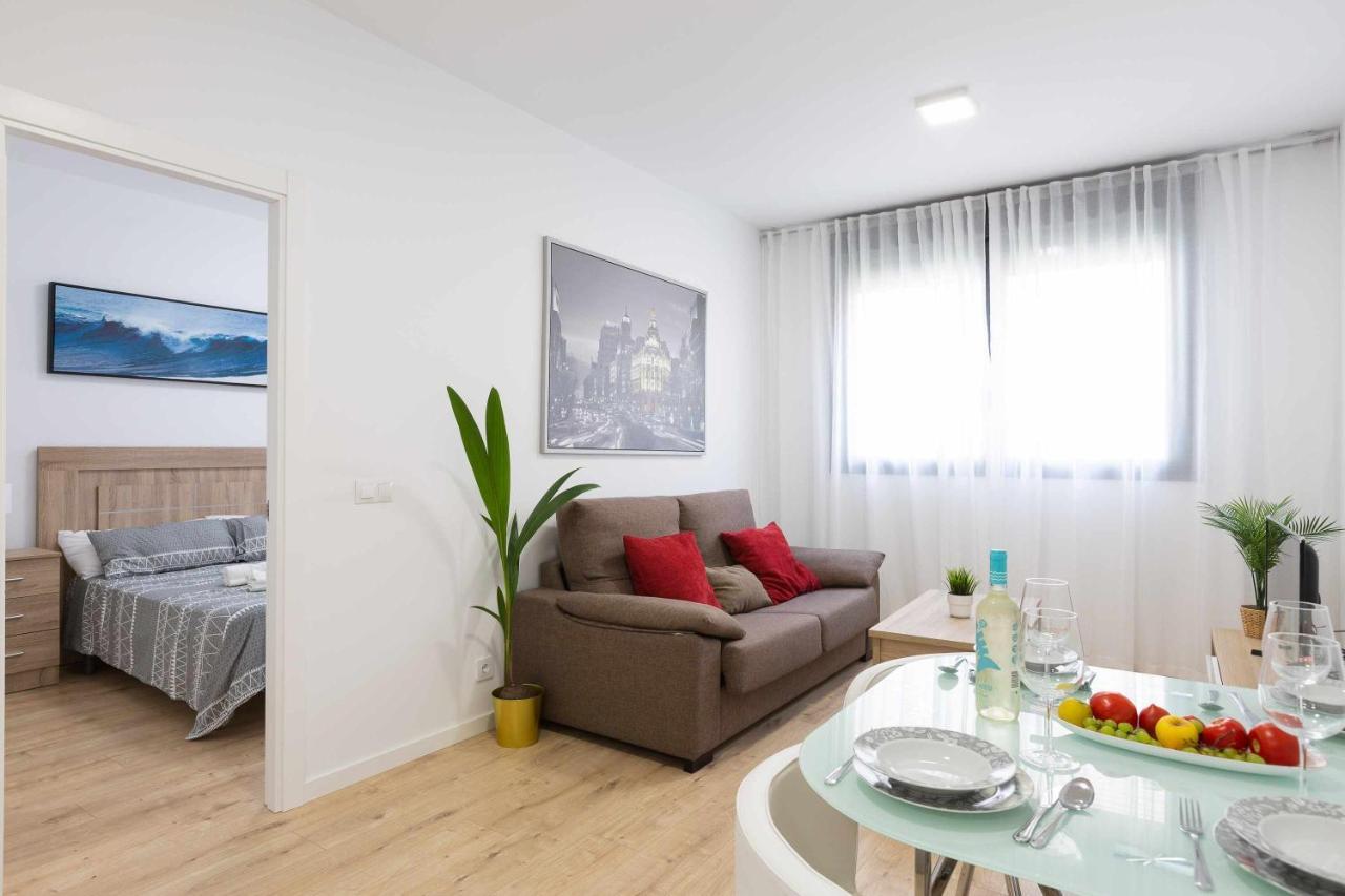 Cosmopolitan Apt & Malaga Beach Екстер'єр фото